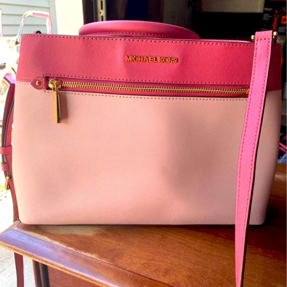 MK purse
